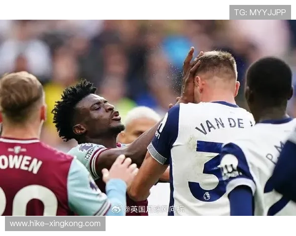 足球新星Moor崛起：年轻天才引领未来足球潮流的风向标